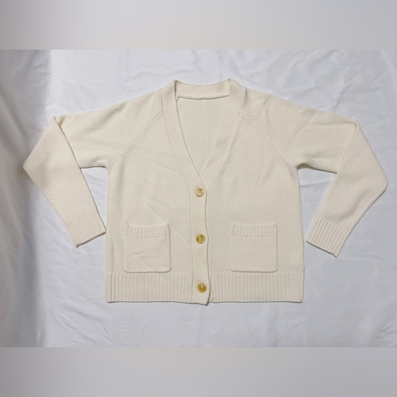 100% Wool V-Neck Ribbed Cardigan - Picture 3 of 10